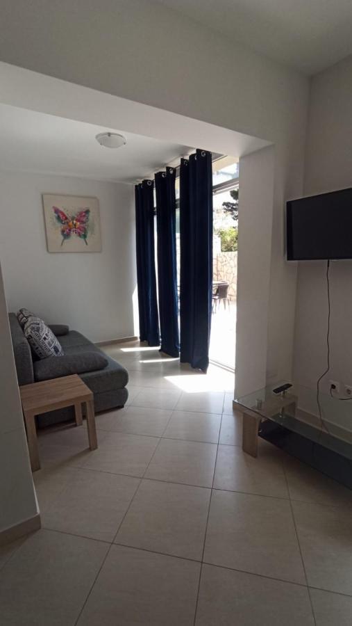 Apartment Holiday * Novalja